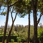 Spacious First-floor Flat Near The Apartament *