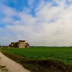 Spacious First-floor Flat Near The * Eraclea Mare