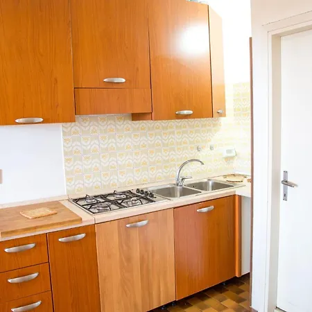 Spacious First-floor Flat Near The Eraclea Mare