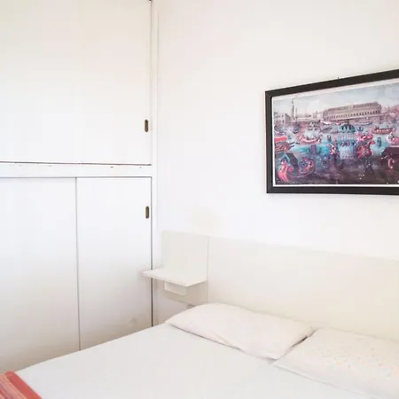 Spacious First-floor Flat Near The Διαμέρισμα Eraclea Mare