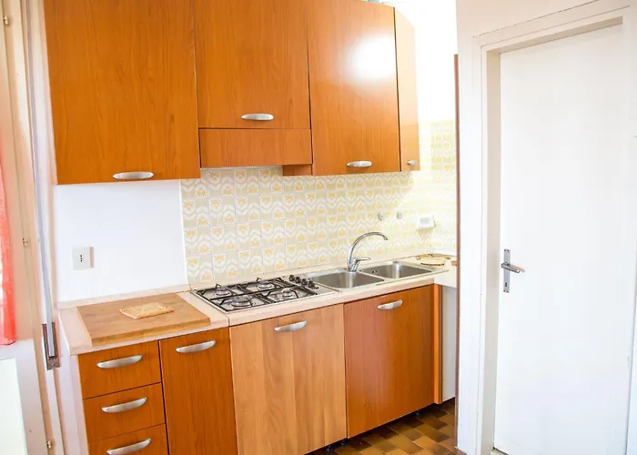 Spacious First-floor Flat Near The Eraclea Mare