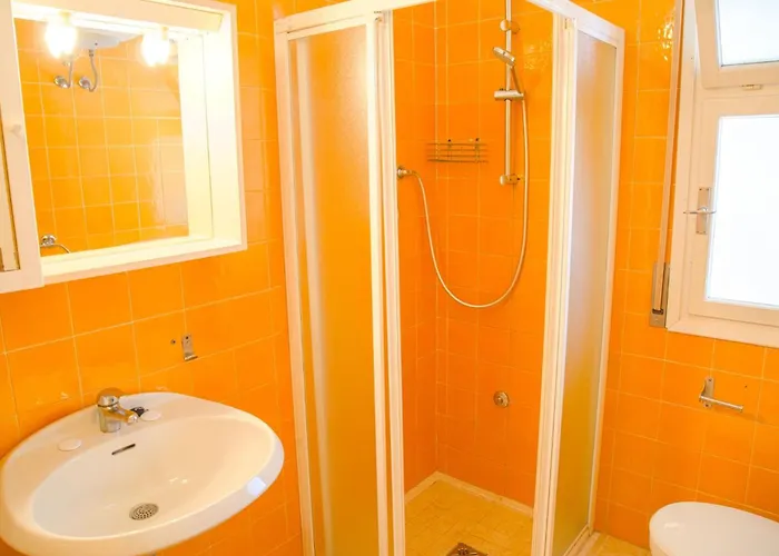 Spacious First-floor Flat Near The