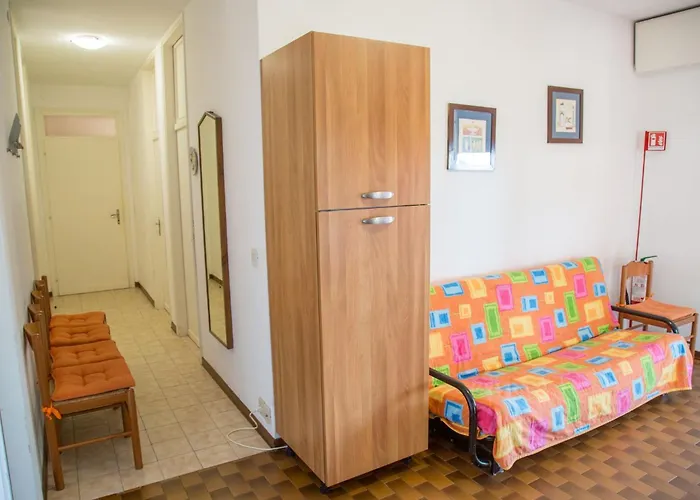 Apartman Spacious First-floor Flat Near The Eraclea Mare